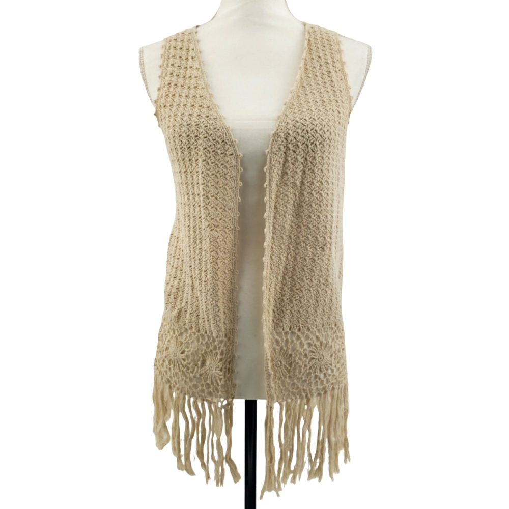 Hippie Rose Crochet Vest Size Medium Fringed Floral Open Front in Natural